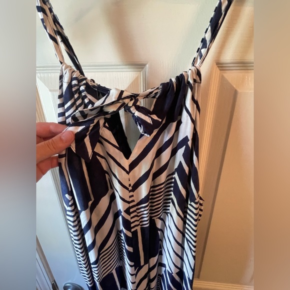 NWoT Vineyard Vines Halter Maxi - Picture 5 of 7